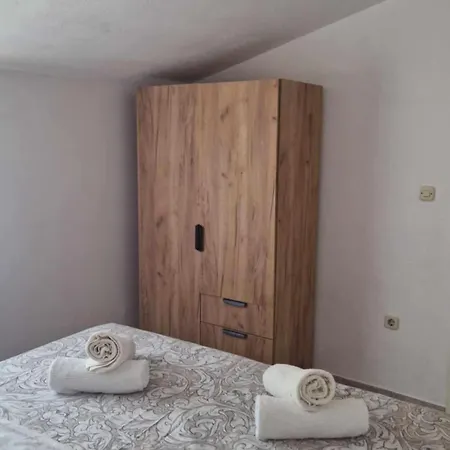 Apartamento Dana - One Bedroom 4 Srima