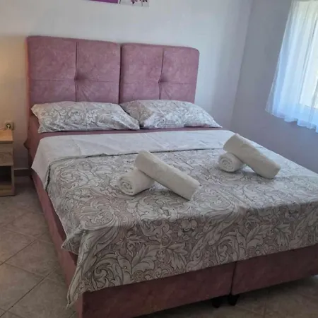 Apartamento Dana - One Bedroom 4 Srima