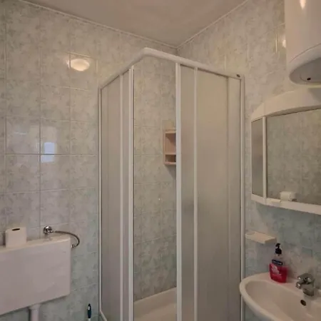 Dana - One Bedroom 4 Apartamento *