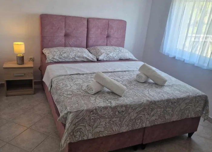 Apartamento Dana - One Bedroom 4 Srima